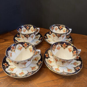 Set Of 8 Vtg Royal Albert Crown China Imari Style 4692 Cobalt Blue Cup & Saucer